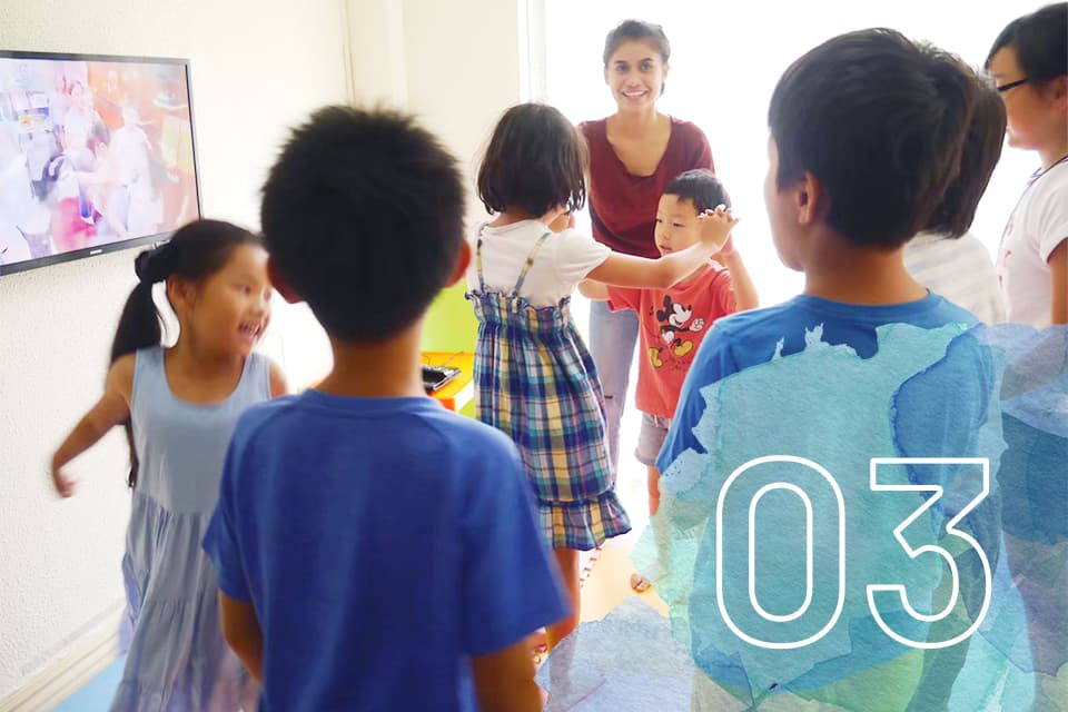 子どもが楽しく学べる！体験型グループレッスン